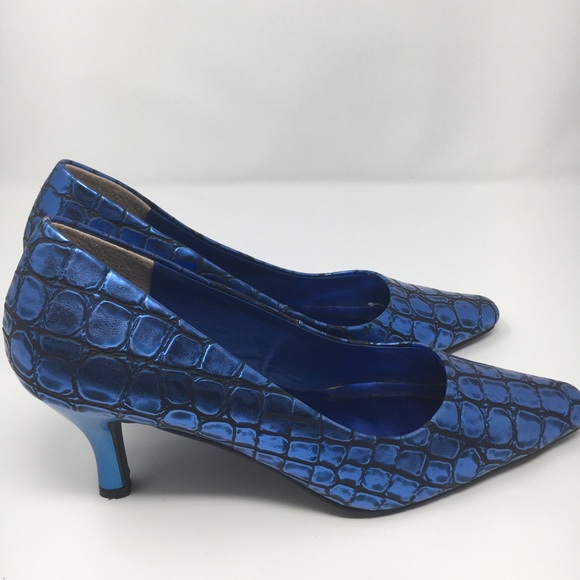 Lunnah Bella shoe Royal Blue Croco 2.5 Inches Heel - Picture 9 of 16
